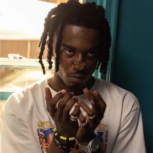 Meet your Posher, Bennett